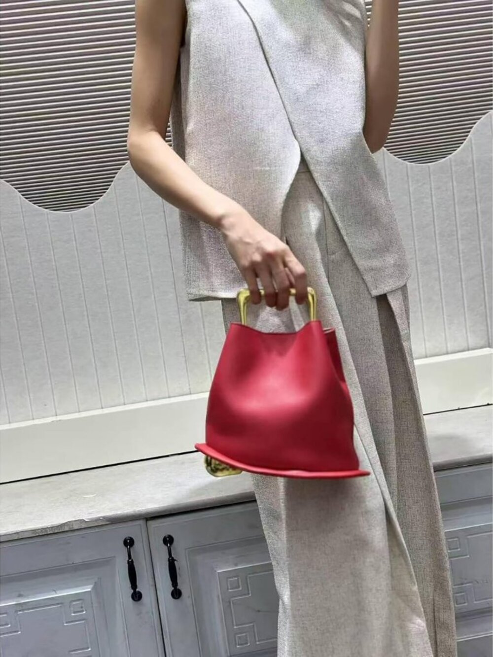 Stylish Bucket Handbag Crossbody Purse for Women - Versatile Shoulder Bag - Picture 2 of 6